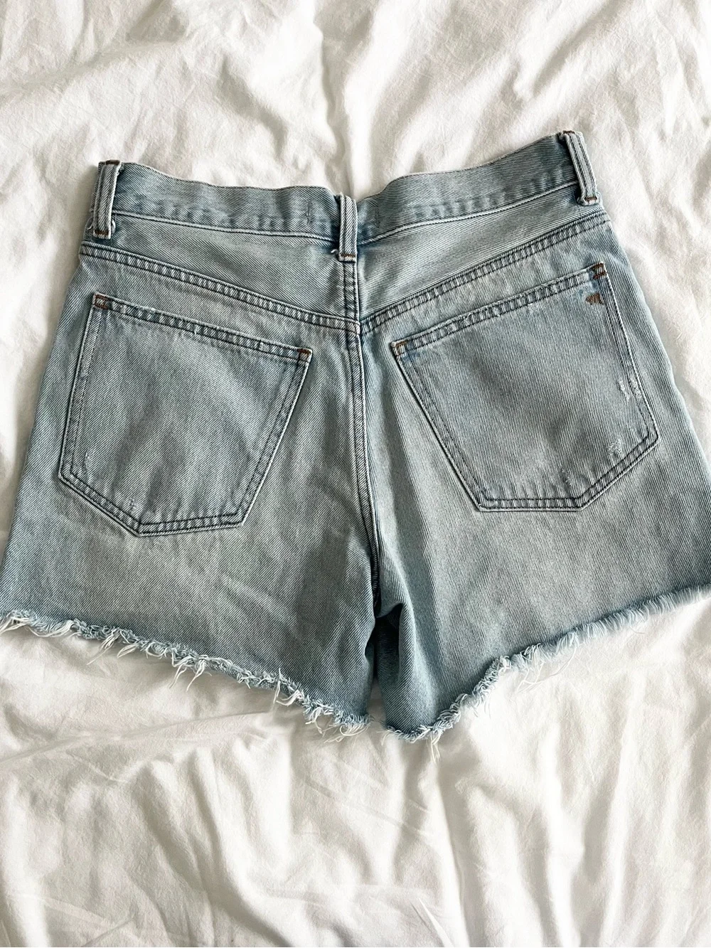 Madewell Light Wash Distressed Denim Shorts - Relaxed Mid Length size 26
